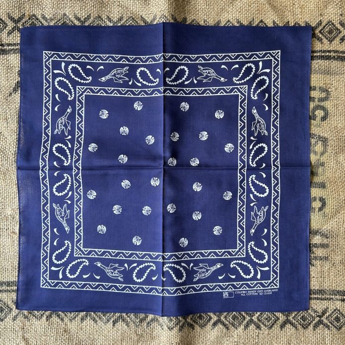 コリンボ COLIMBO BUZZARD'S ROOSTER BANDANA -COLIMBO WATERFOWL-