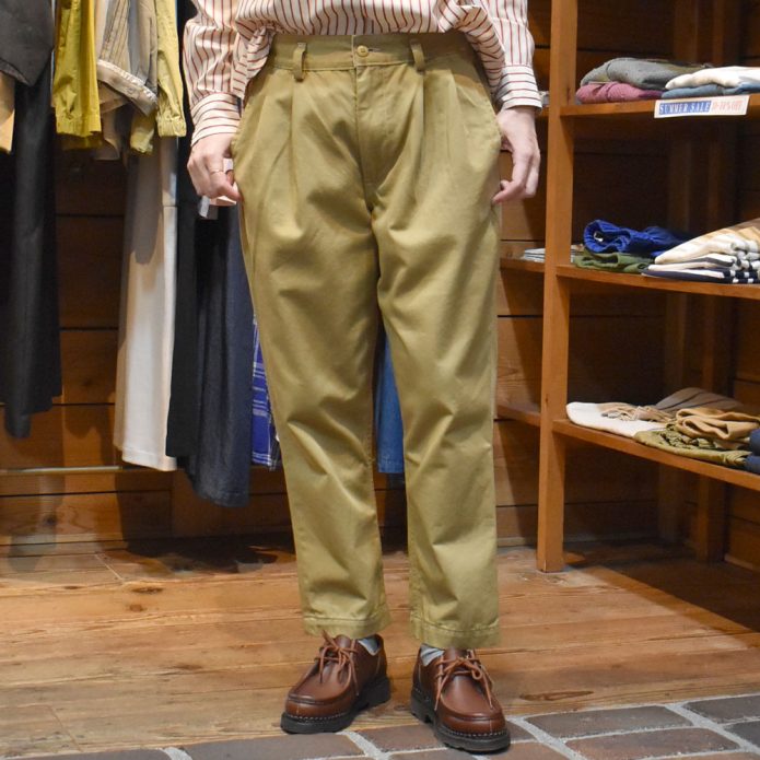 オアスロウ (orSlow) CHINO BILLY JEAN コットンチノパンツ 00-5560 トップジミーのレディースコーディネート画像