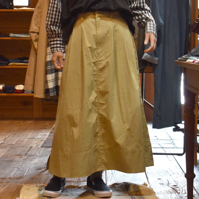 ダントン (DANTON) 2TUCK SKIRT スカート ツータックスカート イージースカート F0049CNO トップジミーのレディースコーディネート画像