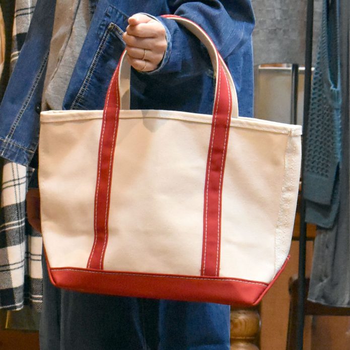 エルエルビーン (L.L.Bean) ボート・アンド・トート・バッグ、オープントップ ミディアム Boat and Tote, Open-Top Medium トートバッグ エコバッグ コットンキャンバス 17L 112636 トップジミーのレディースコーディネート画像